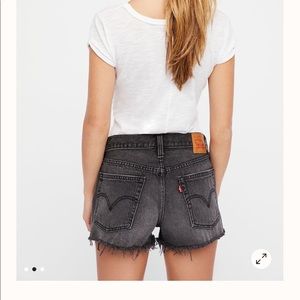 LEVI 501 Cutoff Shorts